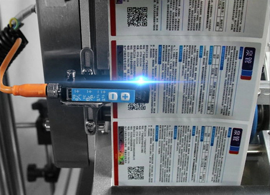 Ein Seiten-Etikettiermaschine-Reinigungsmittel automatische Kasten-Verpackungsmaschine selbstklebender Aufkleber
