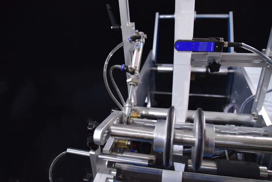 Halbautomatische Etikettiermaschine der runden Flasche